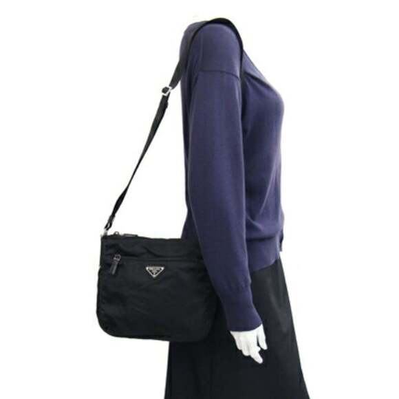 PRADA Black Leather Shoulder Bag - Picture 9 of 9